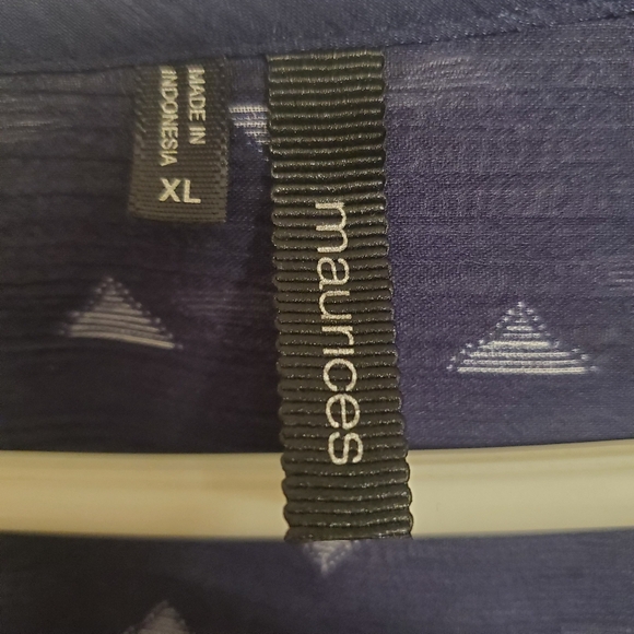 Maurices Womens Purple White Chevron Design Long Sleeve Sheer Polyester Blouse - Picture 2 of 7